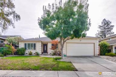 Main picture of 650 Sylvaner Way