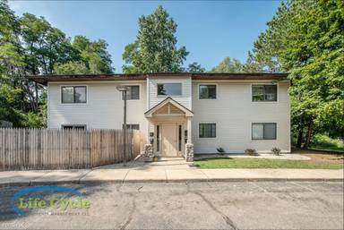 Main picture of 804 Carrier Creek Blvd NE