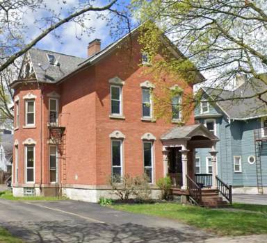 Main picture of 273 Meigs St