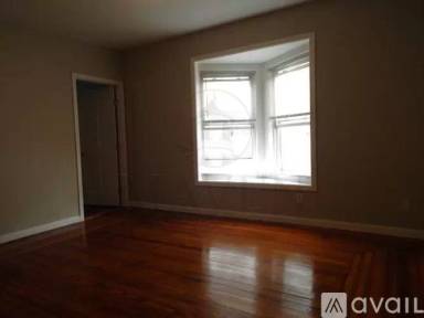 Main picture of 17 Willard Ave