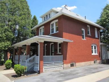 Main picture of 512 W Beaver Ave