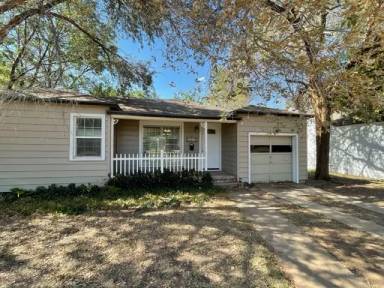 Main picture of 2603 27th St