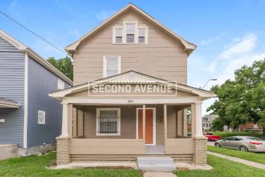Main picture of 3601 E 27th St