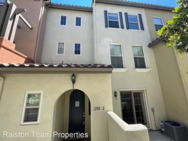 Main picture of 1288 Haglar Way