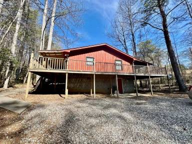 Main picture of 44 Rose Holly Rd