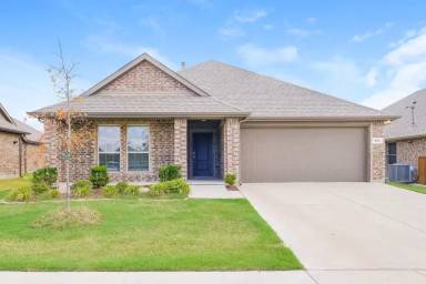 Main picture of 272 Jefferson Ln