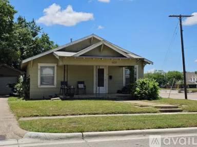 Main picture of 5133 Calmont Ave