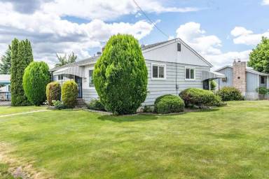 Main picture of 3527 N Freya St