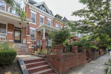 Main picture of 1366 Otis Pl NW