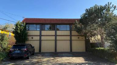 Main picture of 1118 Broadway