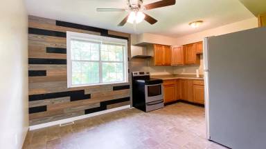 Main picture of 3226 Charlotte Ct