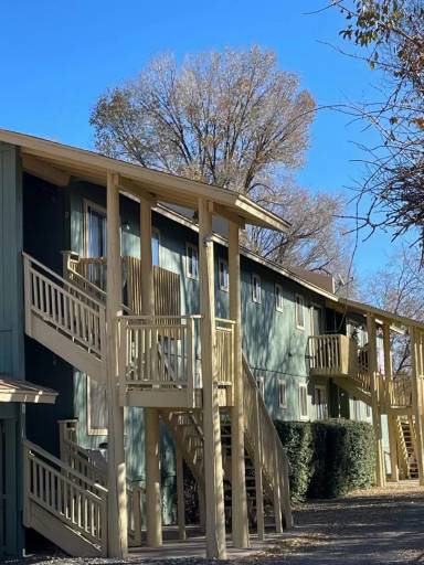 Main picture of 843 Sunset Ave