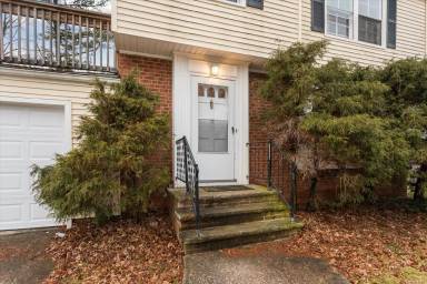 Main picture of 3766 Warrendale Rd
