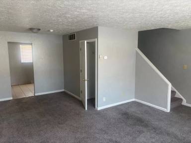 Main picture of 4936 Caroline Dr