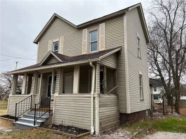 Main picture of 2470 East Ave
