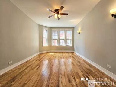 Main picture of 550-60 W Aldine Ave