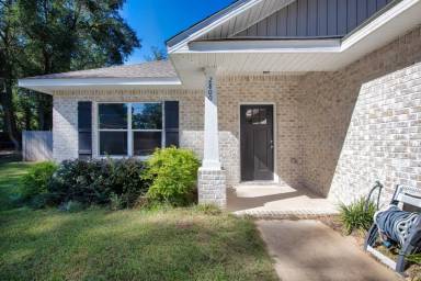 Main picture of 2800 Ram Ln