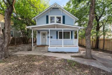 Main picture of 704 Franklin Blvd