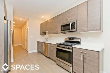 Main picture of 4437 N Paulina St