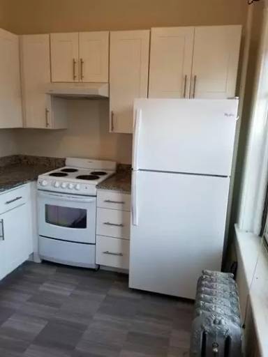 Main picture of 1390 Beacon St