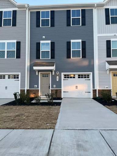 Main picture of 347 Apricot Sun Way