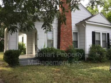 Main picture of 116 Wilson St N