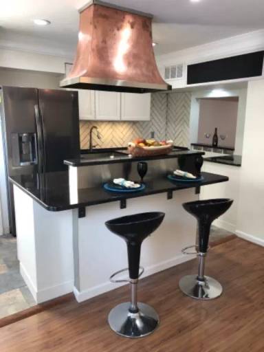 Main picture of 3085 Colonial Way