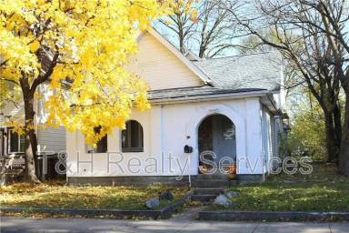 Main picture of 651 N Beville Ave