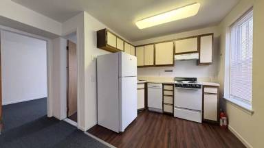 Main picture of 419 S 48th St Apartments