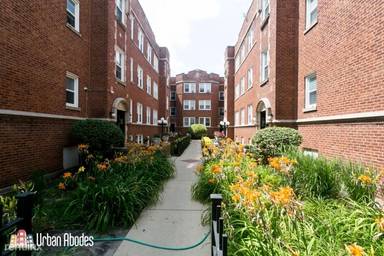 Main picture of Edgewater Gardens Apartments