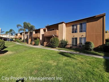 Main picture of 8996 Miramar Rd