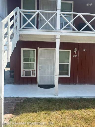 Main picture of 263 W 14th St