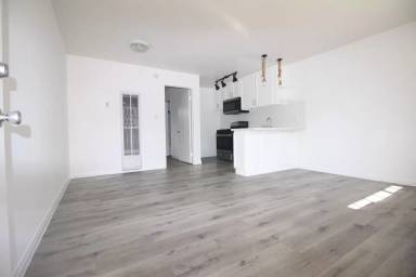 Main picture of 129 S Avenue 54