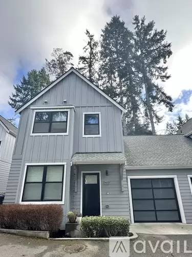 Main picture of 603 Twitchitaw Ct NE