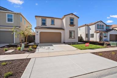Main picture of 1052 Lost Creek Ranch Dr