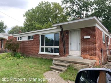 Main picture of 22246 Logue Ave