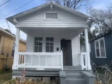 Main picture of 1709 Oleander St