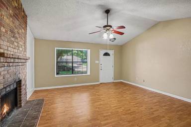 Main picture of 4648 Birchbend Ln