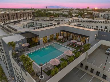 Main picture of 1116 W Carmen St