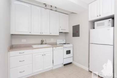 Main picture of Wellington Place Apartments