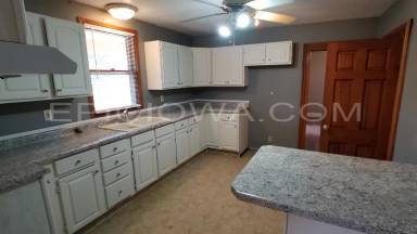 Main picture of 2317 Mallory St SW
