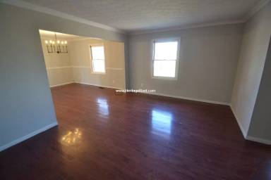 Main picture of 2341 W North Bend Rd