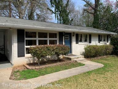 Main picture of 212 Hilltop Dr