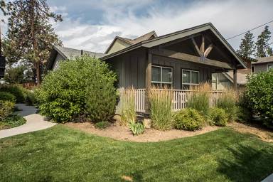 Main picture of 139 SE Heyburn St