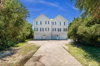 Main picture of 5207 Emerald Dr