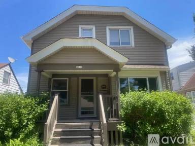 Main picture of 4020 S 1st Pl