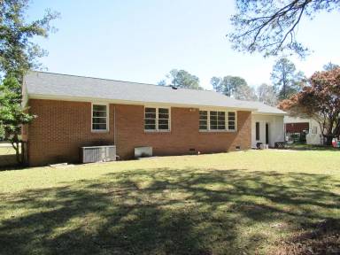 Main picture of 38 Thelma St