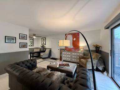 Main picture of 420 Walton Ln