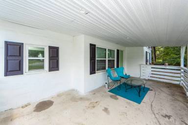 Main picture of 6933 Raymond Ave