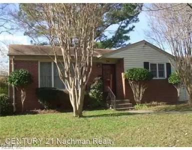 Main picture of 541 Aragona Blvd